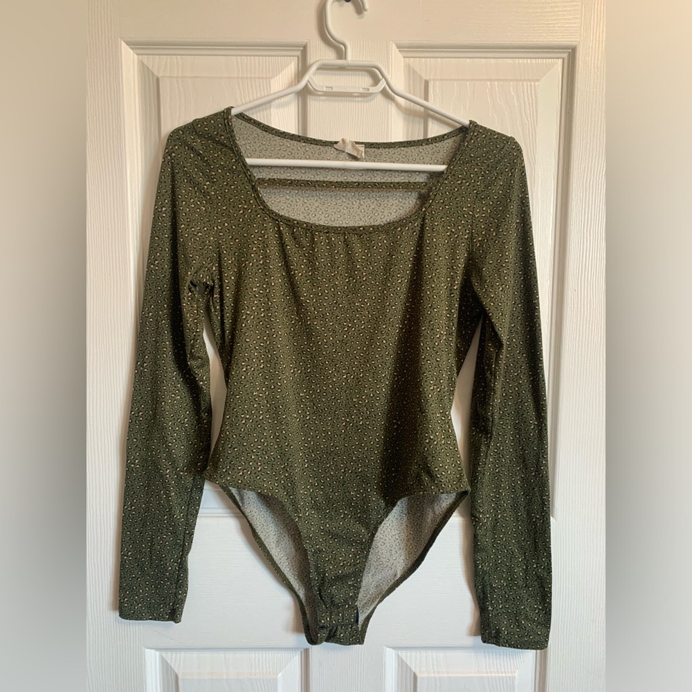 🎀3/$35 Long sleeve bodysuit🎀